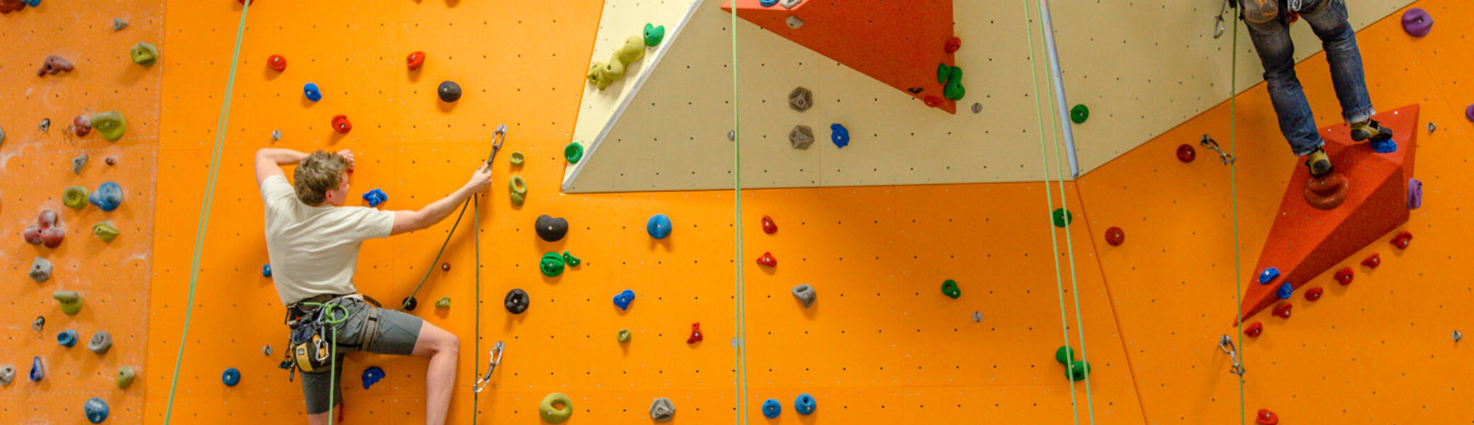 Kletterwand in der Stadtfeldturnhalle | © DAV-WR